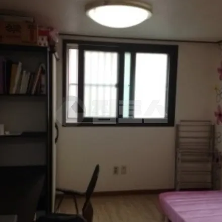 Rent this studio apartment on 서울특별시 관악구 봉천동 645-10