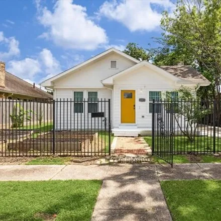 Buy this 2 bed house on 5136 Jefferson St in Houston, Texas