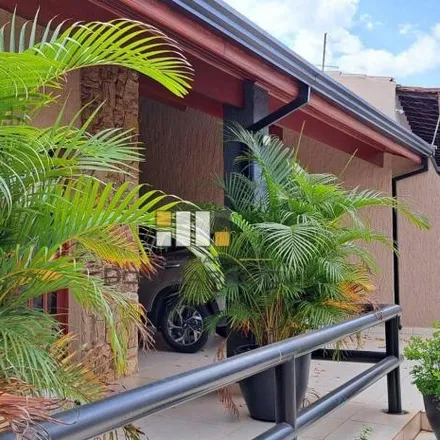 Buy this 3 bed house on Rua João Rohwedder Filho in Vila Menuzzo, Sumaré - SP