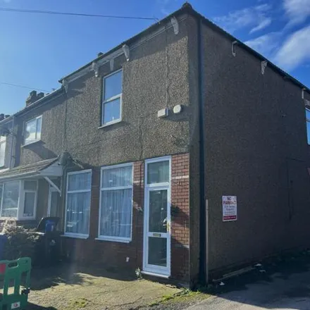 Buy this 3 bed townhouse on Convamore Road in Grimsby, DN32 9PA