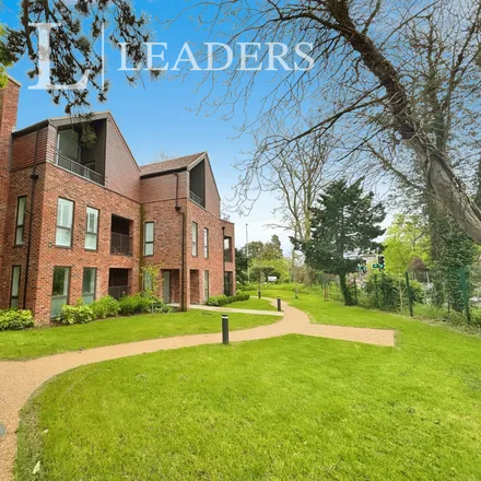 Image 1 - 281 Hills Road (cycleway), Cambridge, CB2 8RP, United Kingdom - Apartment for rent