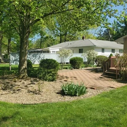 Image 7 - 38567 Bell Road, Oak Hill Village, Willoughby, OH 44094, USA - House for sale