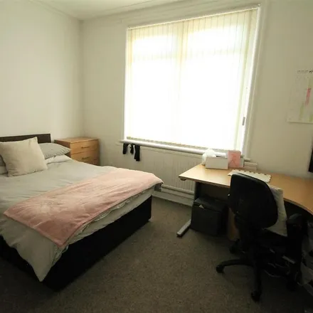 Image 5 - Clairville Road, Middlesbrough, TS4 2HH, United Kingdom - House for rent