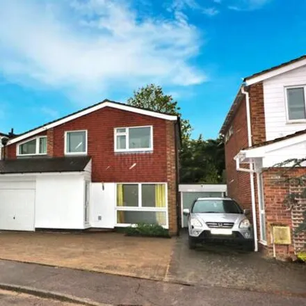 Rent this 4 bed house on 11 Abbots Close in Datchworth Green, SG3 6SP