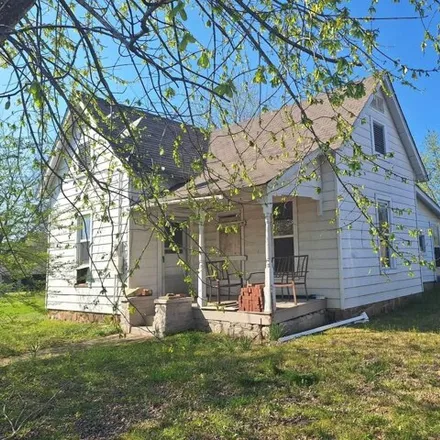 Buy this studio house on 1747 Reeves Avenue in Mena, AR 71953