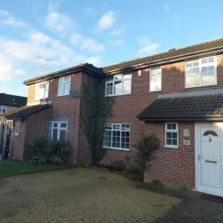 Rent this 3 bed apartment on Deerfield Close in Buckingham, MK18 7ET