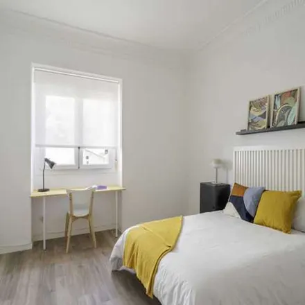 Rent this 4 bed apartment on Calle de Gaztambide in 65, 28015 Madrid