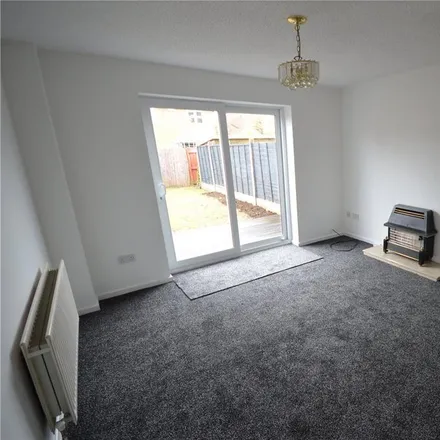 Image 3 - 2 Enville Close, Marston Green, B37 7GQ, United Kingdom - Townhouse for rent