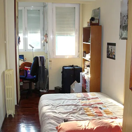 Rent this 3 bed apartment on Avenida Donostiarra in 1, 28027 Madrid