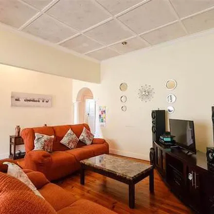 Image 3 - Berea Gardens, Jarvis Road, Berea, East London, 5217, South Africa - Apartment for rent