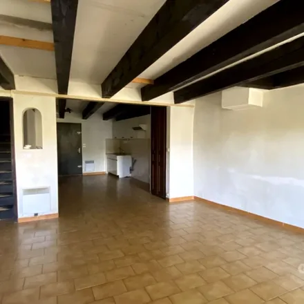Rent this 4 bed apartment on 10 Place du Posteuil in 83560 Rians, France