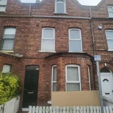 Image 5 - Rugby Parade, Belfast, BT7 1QY, United Kingdom - Apartment for rent