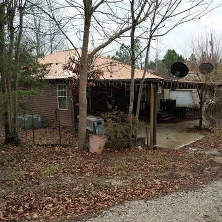 Buy this 4 bed house on 2763 Jeannette Holladay Road in Jeannette, Decatur County