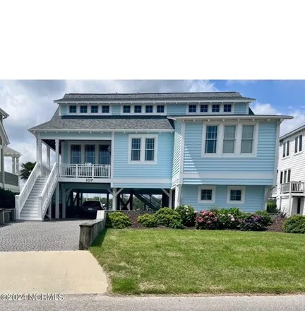 Image 1 - Capt'n Pete's Seafood Market, South Shore Drive, Holden Beach, Brunswick County, NC 28462, USA - House for sale