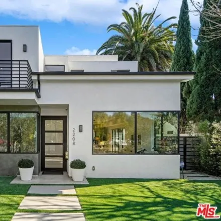 Rent this 4 bed house on 2208 California Ave in Santa Monica, California