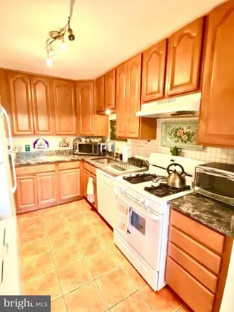 Image 2 - unnamed road, Forest Glen, Montgomery County, MD, USA - Condo for sale
