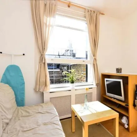 Image 2 - 20 Fairholme Road, London, W14 9JS, United Kingdom - Apartment for rent