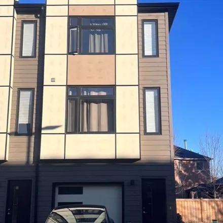 Rent this 3 bed townhouse on 534 Essa Road in Barrie, ON L4N 9E4