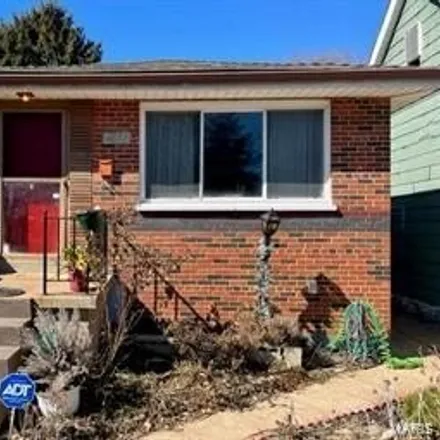 Buy this 2 bed house on 4671 Minnesota Avenue in St. Louis, MO 63111