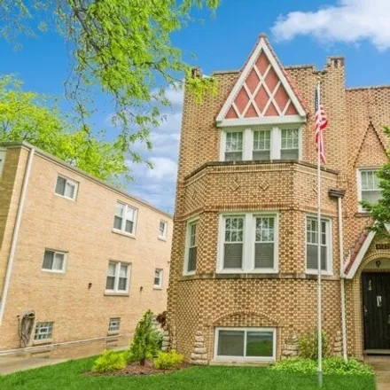 Rent this 1 bed house on 6123 North Moody Avenue in Chicago, IL 60646