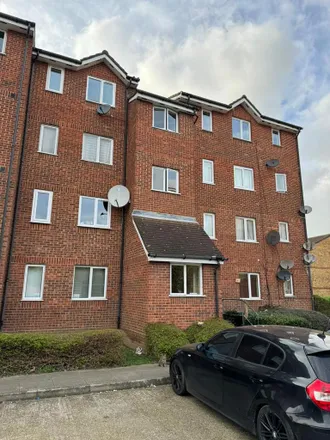 Rent this 1 bed apartment on 17 Chaffinch Close in London, N9 8UG