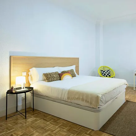 Rent this 1 bed room on Plaza del Conde del Valle de Suchil in 12, 28015 Madrid
