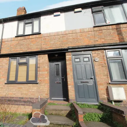Rent this 3 bed townhouse on 35 Charterhouse Road in Coventry, CV1 2HS