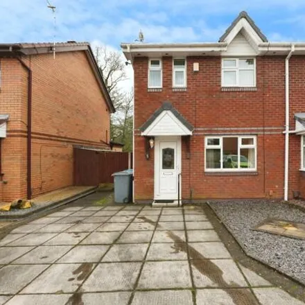 Buy this 3 bed duplex on Crompton Drive in Liverpool, L12 0JX
