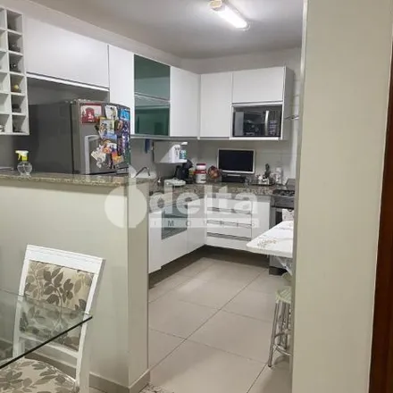 Buy this 3 bed apartment on Rua Grajaú in Patrimônio, Uberlândia - MG