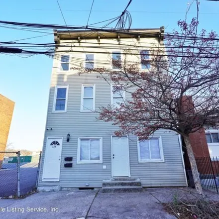 Buy this 6 bed house on 123 Saint Marys Avenue in New York, NY 10305