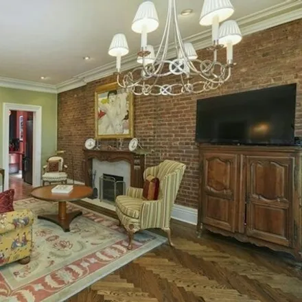 Image 1 - 23 East 37th Street, New York, NY 10016, USA - Townhouse for sale