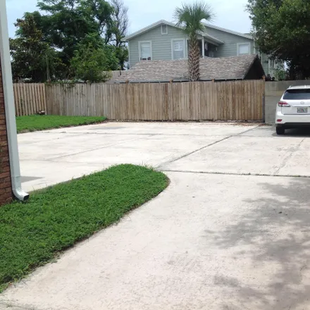 Image 3 - 1019 3rd Street, Neptune Beach, Duval County, FL 32266, USA - Townhouse for rent