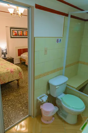 Image 9 - Alquiler de Royli, San Rafael, Havana, 10249, Cuba - Room for rent