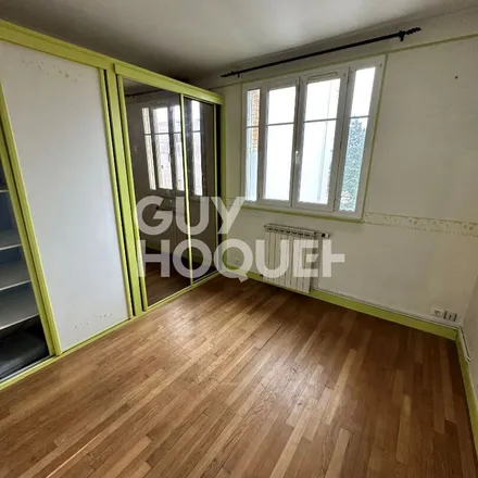 Image 3 - Chelles, Seine-et-Marne, France - Apartment for rent