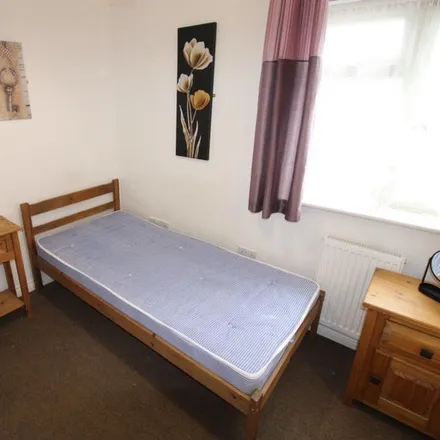 Image 2 - Moor Furlong, Stretton, DE13 0PD, United Kingdom - Room for rent