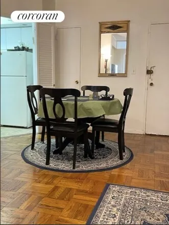 Image 7 - 240 East 46th Street, New York, NY 10017, USA - Condo for rent