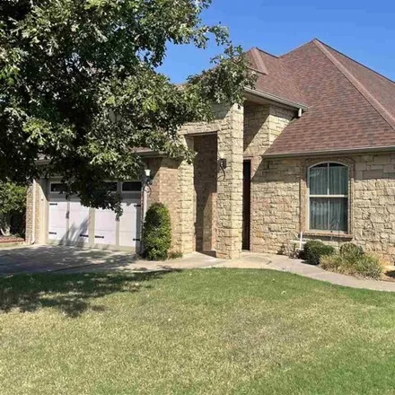 Buy this 4 bed house on 3624 Northeast Willow Way in Lawton, OK 73507