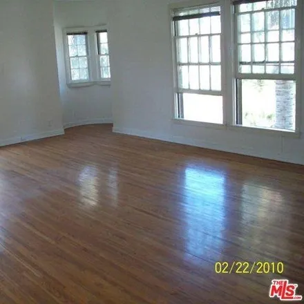 Image 3 - 6542 West Olympic Boulevard - Apartment for rent