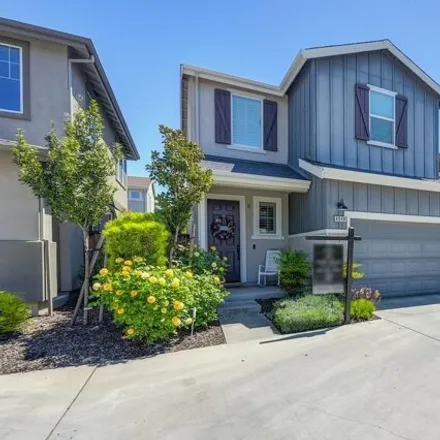 Buy this 3 bed house on 4072 Beechcraft Way in Sacramento, CA 95834