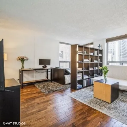 Image 3 - Plaza 440, 440 North Wabash Avenue, Chicago, IL 60611, USA - Condo for rent