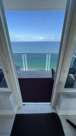 Image 6 - Royal Ambassador, 3700 Galt Ocean Drive, Fort Lauderdale, FL 33308, USA - Condo for rent