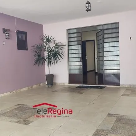 Rent this 3 bed house on Rua Coronel Graça Martins in Vila Resende, Caçapava - SP