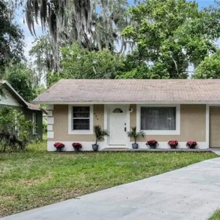 Buy this 3 bed house on 690 East Jackson Avenue in Mount Dora, FL 32757
