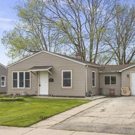 Buy this 3 bed house on 2298 Mac Farlane Drive in Joliet, IL 60435