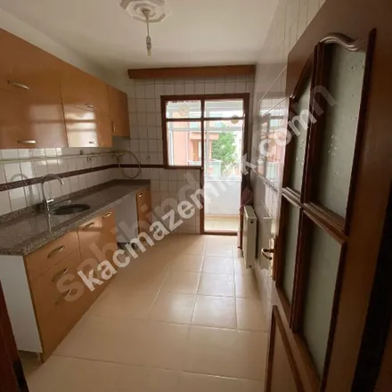 Rent this 4 bed apartment on Çeşme Sokağı in 34840 Maltepe, Turkey