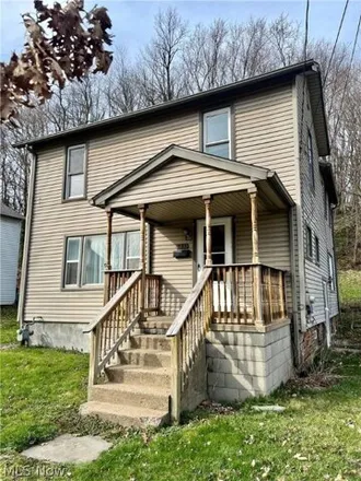 Buy this 4 bed house on 299 East Chestnut Street in Lisbon, Columbiana County