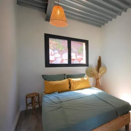 Rent this 2 bed house on Hyères in Place de l'Europe, 83400 Hyères