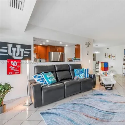 Image 7 - North Ocean Boulevard, Fort Lauderdale, FL 33308, USA - Condo for sale