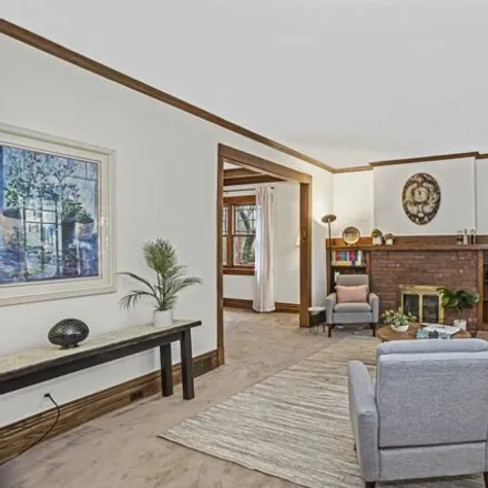 Image 8 - 810 Milburn Street, Evanston, IL 60201, USA - House for sale