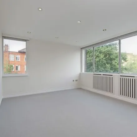 Image 4 - 10 Elm Tree Road, London, NW8 9JX, United Kingdom - Apartment for rent